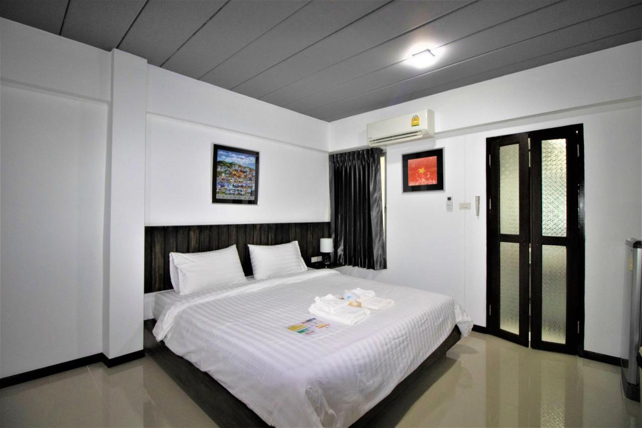 The 168 Gallery Residence And Hotel Chiang Mai Exterior photo