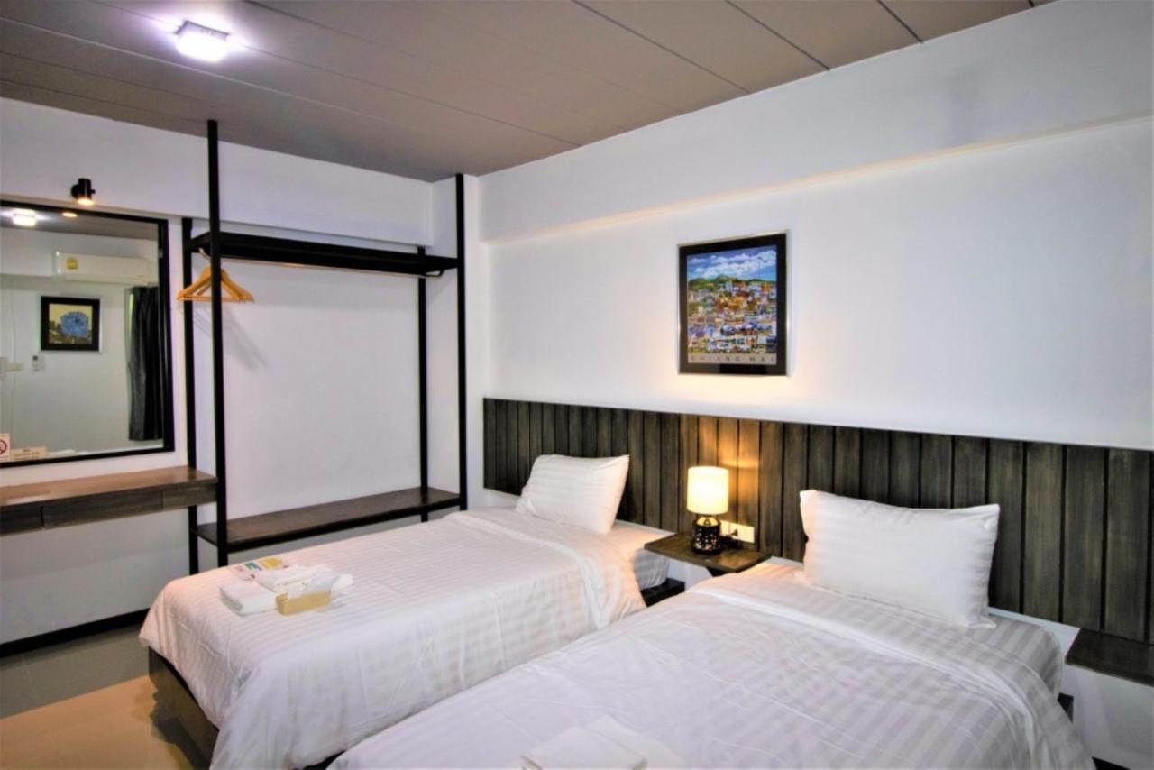 The 168 Gallery Residence And Hotel Chiang Mai Exterior photo