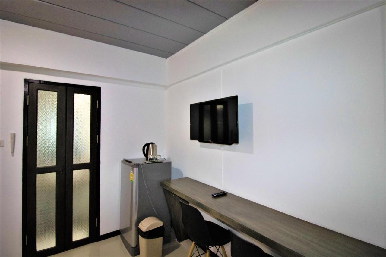 The 168 Gallery Residence And Hotel Chiang Mai Exterior photo
