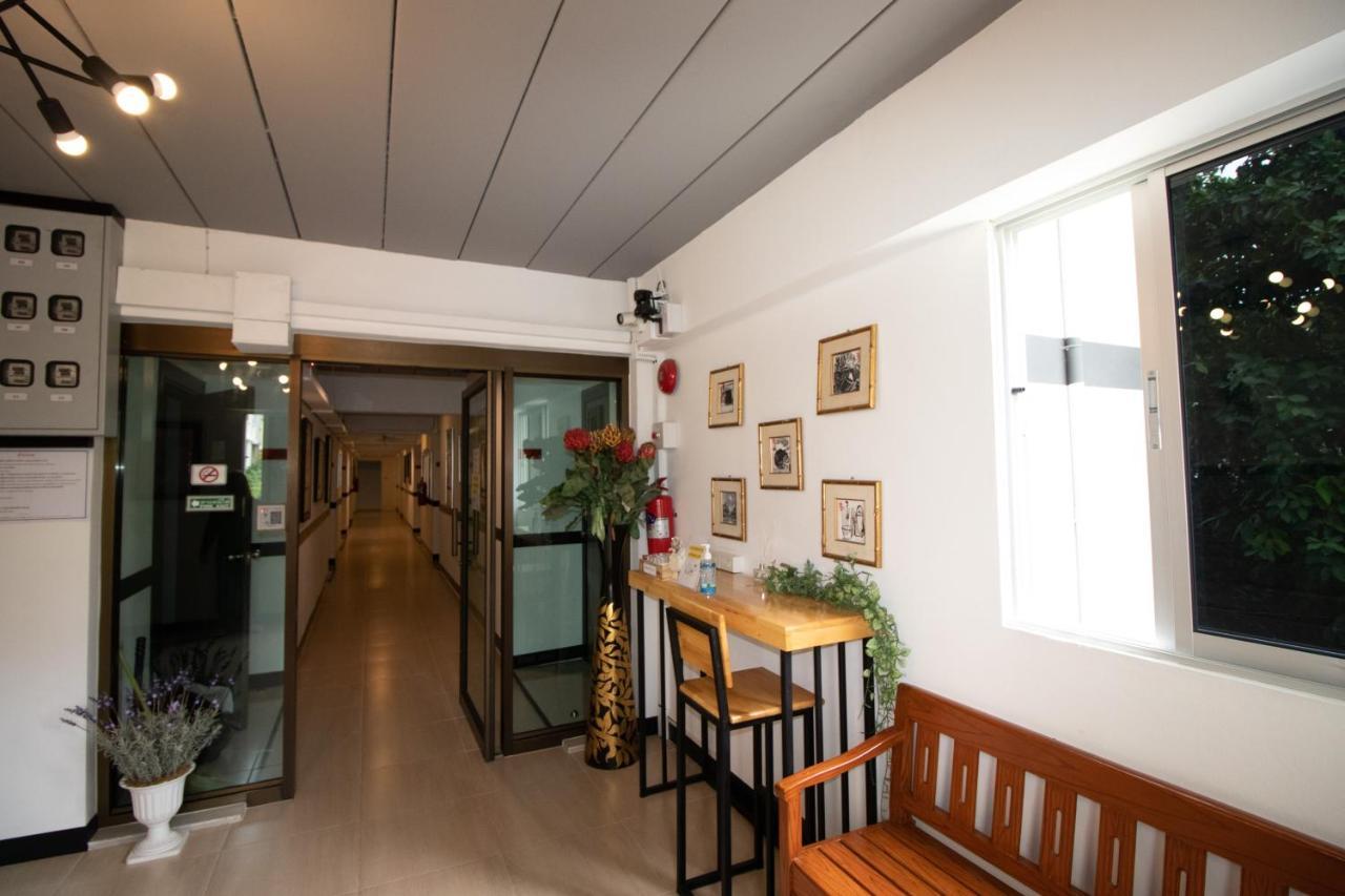 The 168 Gallery Residence And Hotel Chiang Mai Exterior photo