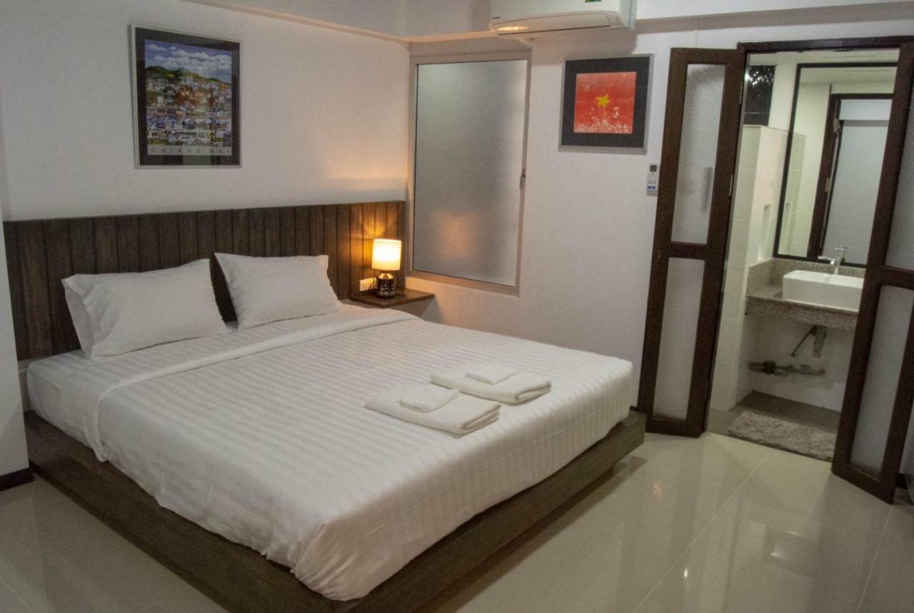 The 168 Gallery Residence And Hotel Chiang Mai Exterior photo